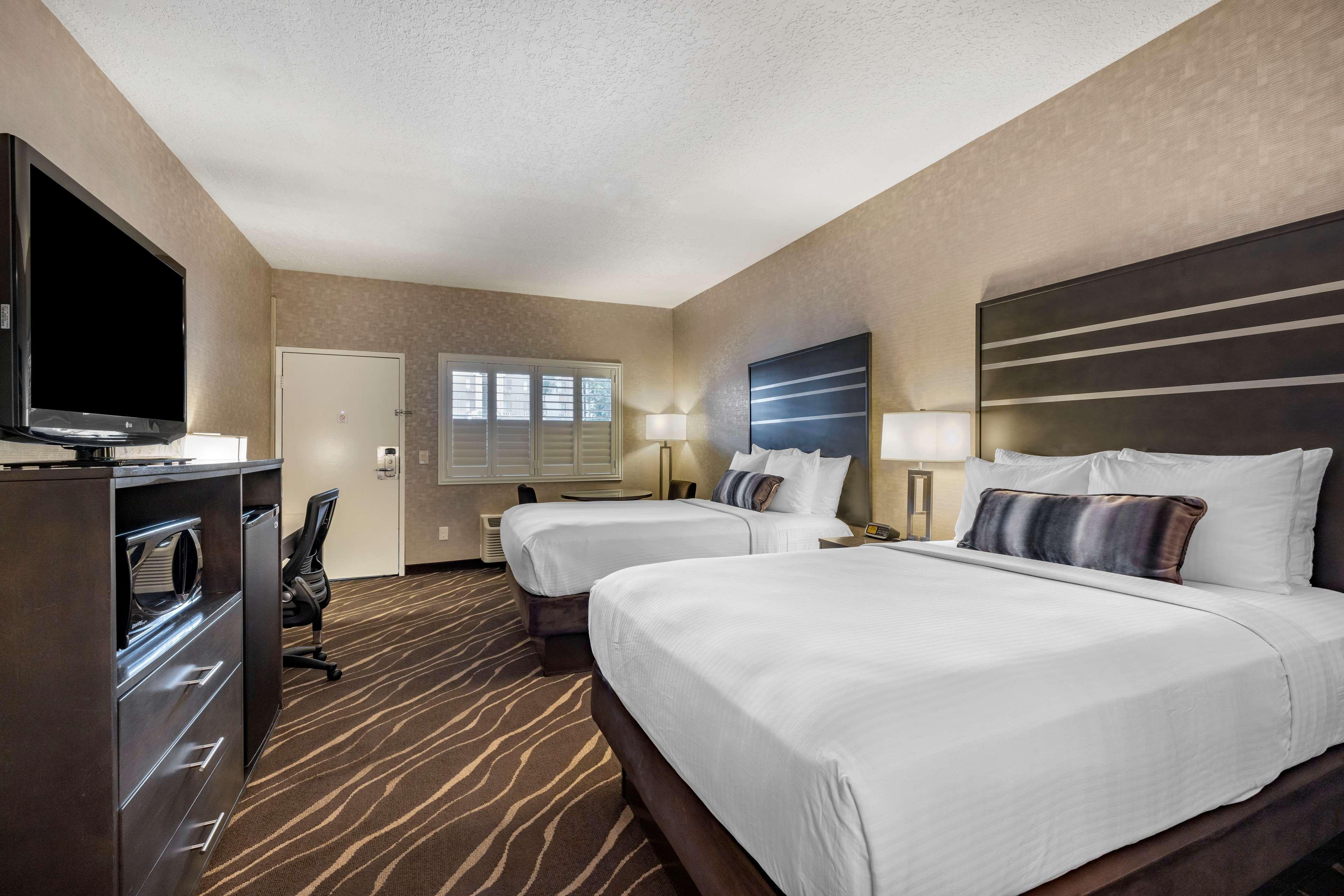 Best Western Plus Park Place Inn - Mini Suites Anaheim Exterior photo